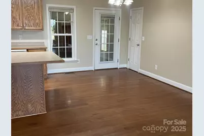 232 E Gold Street, New London, NC 28127 - Photo 6