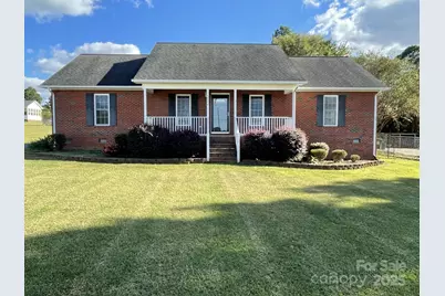 232 E Gold Street, New London, NC 28127 - Photo 1