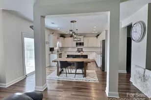 1409 Wynhurst Dr, Waxhaw, NC 28173 - Photo 14