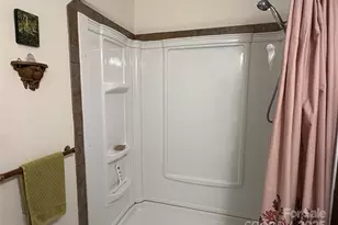 1235 Pinebrook Cir, Hendersonville, NC 28739 - Photo 18