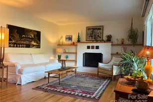 1235 Pinebrook Cir, Hendersonville, NC 28739 - Photo 2