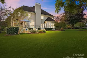 18714 River Ford Dr, Davidson, NC 28036 - Photo 2