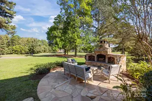 18714 River Ford Dr, Davidson, NC 28036 - Photo 10