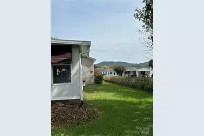 308 Riverwind Drive, Hendersonville, NC 28739 - Photo 6