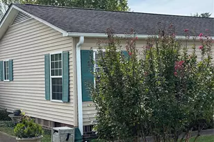 308 Riverwind Dr, Hendersonville, NC 28739 - Photo 4