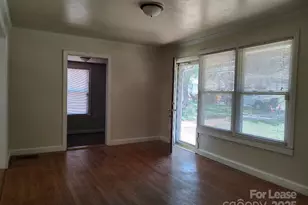 322 Hartford Ave, Charlotte, NC 28209 - Photo 2