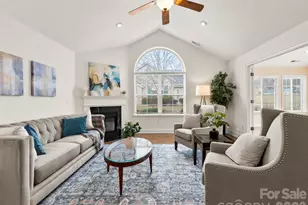 92 Mountain Meadow Cir, Weaverville, NC 28787 - Photo 2