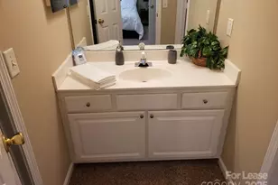 10643 Greyhound Dr, Charlotte, NC 28269 - Photo 18