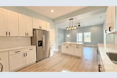 106 N Market Street, Lancaster, SC 29720 - Photo 6