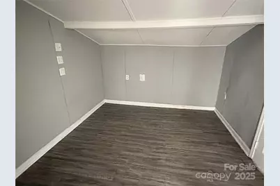 930 Mauney Avenue E, Gastonia, NC 28054 - Photo 8