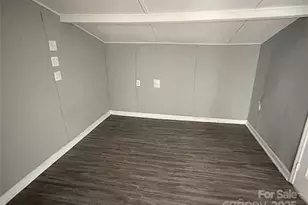 930 Mauney Ave E, Gastonia, NC 28054 - Photo 8