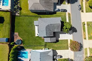 2021 Wade Hampton Cir, Belmont, NC 28012 - Photo 34