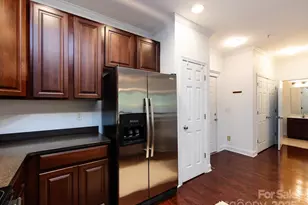 1000 E Woodlawn Rd, Charlotte, NC 28209 - Photo 8