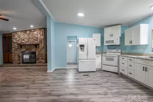 101 Heather Dr, Asheville, NC 28806 - Photo 10