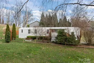 729 Don Felmet Rd, Marshall, NC 28753 - Photo 2