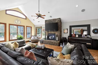 2849 Snead Court NE, Conover, NC 28613 - Photo 16