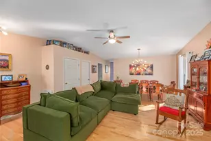 32 Foxberry Dr, Arden, NC 28704 - Photo 8