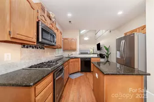 6401 Morningsong Ln, Charlotte, NC 28269 - Photo 18