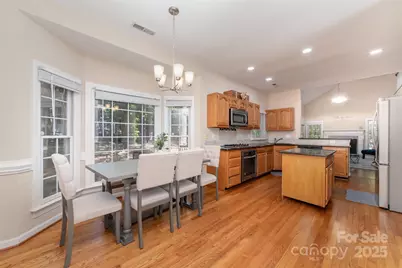 6401 Morningsong Lane, Charlotte, NC 28269 - Photo 16