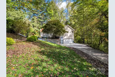 204 Pine Berry Circle, Hendersonville, NC 28739 - Photo 30