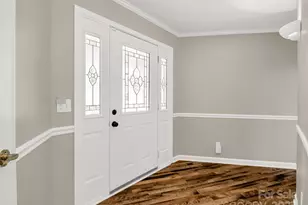 204 Pine Berry Cir, Hendersonville, NC 28739 - Photo 4