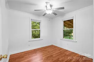 14 Luckenbach Dr, Fairview, NC 28730 - Photo 8