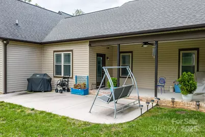 4850 Woodwinds Drive NE, Hickory, NC 28601 - Photo 32