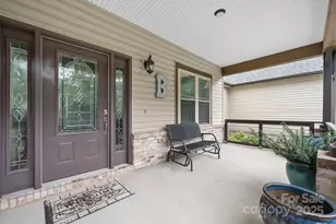 4850 Woodwinds Dr NE, Hickory, NC 28601 - Photo 2