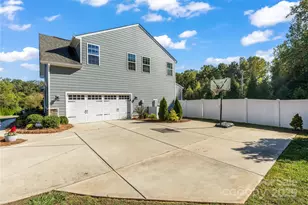 916 Manorwood Dr, Waxhaw, NC 28173 - Photo 4
