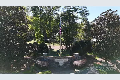 204 S Harbor Watch Drive, Statesville, NC 28677 - Photo 2