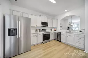 212 Township Dr, Fort Mill, SC 29715 - Photo 10