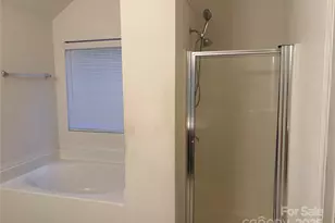 5502 Freestone Dr, Charlotte, NC 28216 - Photo 20