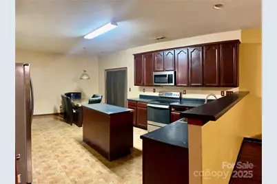 5502 Freestone Drive, Charlotte, NC 28216 - Photo 12