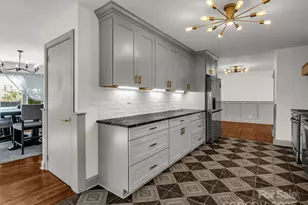 2115 N Stoney View Ct, Hendersonville, NC 28792 - Photo 14