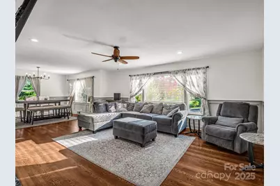 2115 N Stoney View Court, Hendersonville, NC 28792 - Photo 8