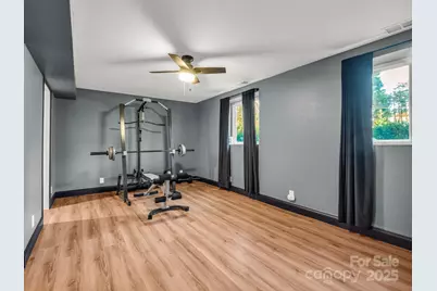 2115 N Stoney View Court, Hendersonville, NC 28792 - Photo 38