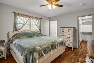 2115 N Stoney View Ct, Hendersonville, NC 28792 - Photo 24