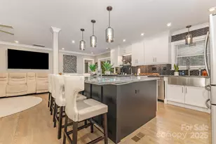 4121 Sheridan Dr, Charlotte, NC 28205 - Photo 4