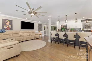 4121 Sheridan Dr, Charlotte, NC 28205 - Photo 2