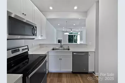 9065 Cinnabay Drive, Charlotte, NC 28216 - Photo 6