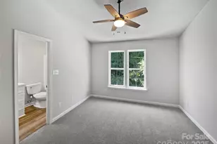 9065 Cinnabay Dr, Charlotte, NC 28216 - Photo 18