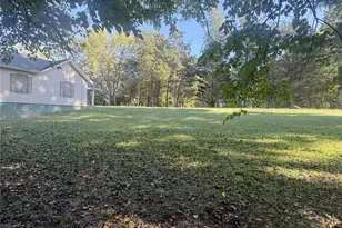 608 W Pine St, Blacksburg, SC 29702 - Photo 2