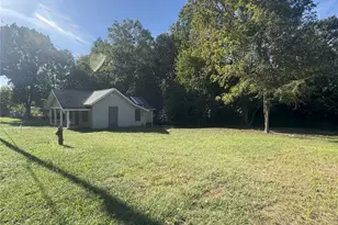 608 W Pine St, Blacksburg, SC 29702 - Photo 4