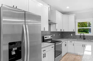 142 Crystal Heights Dr, Hendersonville, NC 28739 - Photo 22