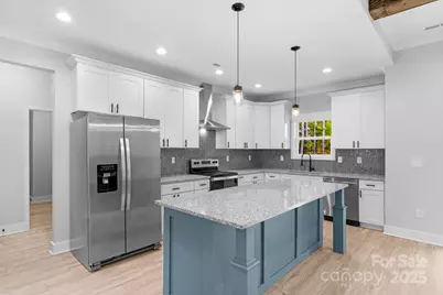 142 Crystal Heights Drive, Hendersonville, NC 28739 - Photo 20