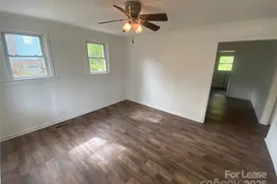 517 W Henry St, Belmont, NC 28012 - Photo 4