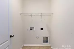 1822 Charbray Ln, Charlotte, NC 28213 - Photo 20