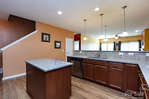 1822 Charbray Ln, Charlotte, NC 28213 - Photo 14