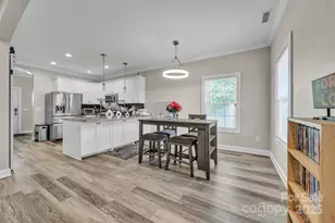 2510 Snow Creek Rd NE, Hickory, NC 28601 - Photo 14