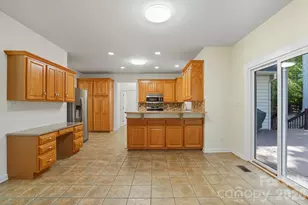 8016 Painted Pony Ct, Charlotte, NC 28269 - Photo 10